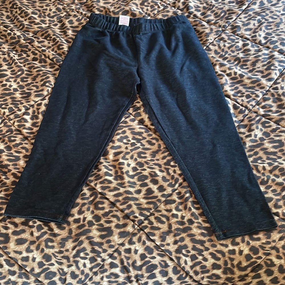 No boundaries Capris leggings